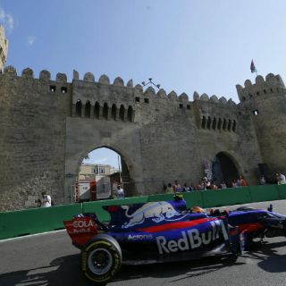 Sainz y Kvyat, fuera en segunda ronda de clasificación en Bakú