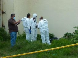 Al revisar, las autoridades confirman que ambas personas estaban ya muertas, uno a unos metros del otro. EL INFORMADOR / ARCHIVO