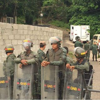 A esposa de Leopoldo López no le permiten verlo tras denuncia de tortura