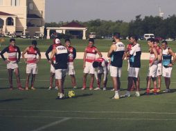 Chivas durante su entrenamiento en Cancún. TWITTER / @Chivas