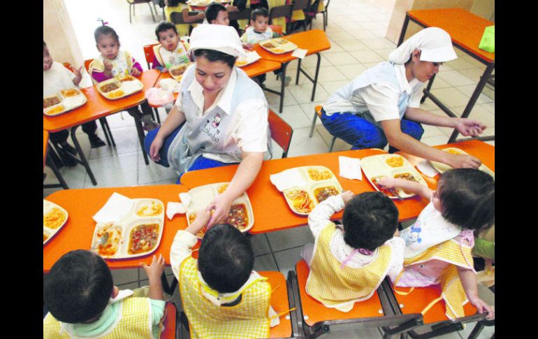 El servicio es para mujeres trabajadoras y a padres de familia que cuentan con la custodia o tutela de sus hijos, afiliados al IMSS. EL INFORMADOR / ARCHIVO