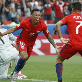 Chile iguala ante Australia y se da cita con Portugal