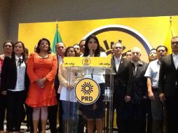 Alejandra Barrales, dirigente nacional del PRD, hizo el anuncio del frente. TWITTER / @PRDMexico