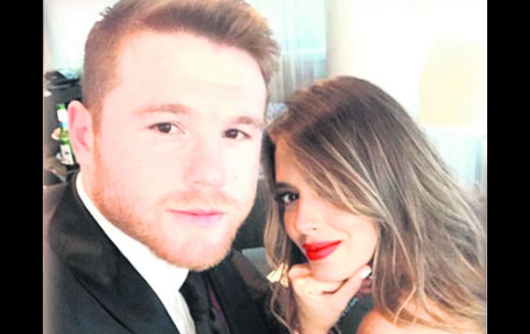 La nueva. Con esta foto el boxeador confirmó su relación con la modelo venezolana Shannon de Lima. INSTAGRAM /