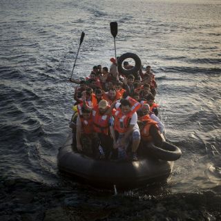 Armada irlandesa rescata a más de 700 refugiados