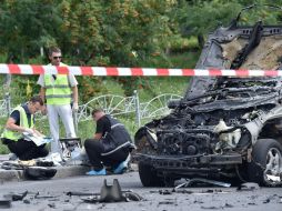 El automóvil explotó cuando circulaba en la intersección de las calles Solomianska y Oleksiivska. AFP / S. Supinsky