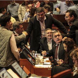 Diputados de Jalisco son los líderes... en iniciativas superfluas