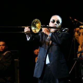 El rey Willie lleva el caribe al Diana