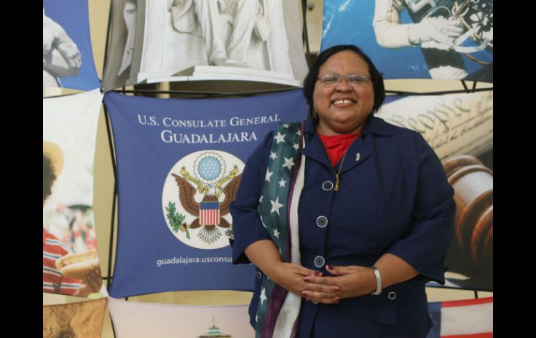 Tanya Anderson habló sobre el proyecto en la ceremonia de celebración por la Declaración de Independencia de EU. EL INFORMADOR / G. Gallo