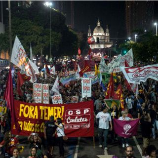 Brasileños protestan contra el plan de ajuste de Michel Temer