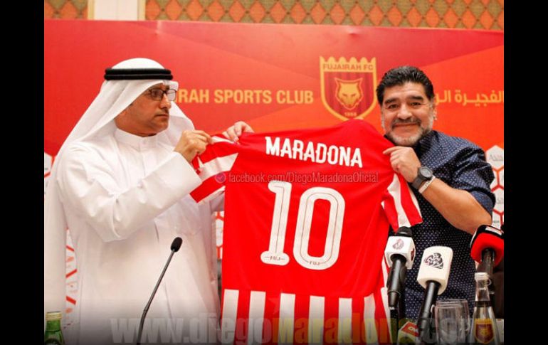 'Él sabe que lo quiero mucho', dice Maradona sobre Messi, a quien define como 'una excelente persona'. FACEBOOK / @DiegoMaradonaOficial