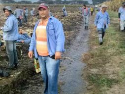 Román Acosta (al frente) era el presidente del Sindicato Nacional de Trabajadores de la Industria Agropecuaria. TWITTER / @matg261