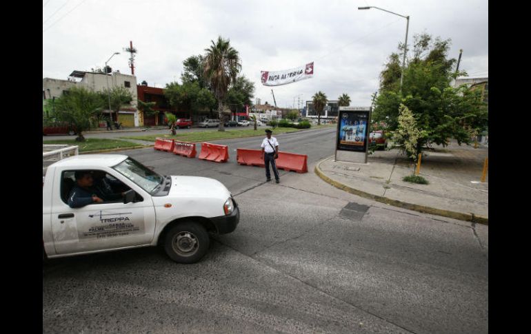 El cruce permanecerá cerrado por seis meses, mientras se construye la estación Federalismo de la Línea 3 del Tren Ligero. EL INFORMADOR / ARCHIVO