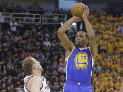 Durant dejó a Oklahoma City Thunder el verano pasado para firmar con los Warriors. AP / ARCHIVO