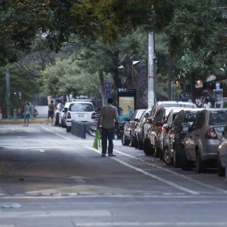 Sólo un negocio vende saldo de parquímetros de madrugada
