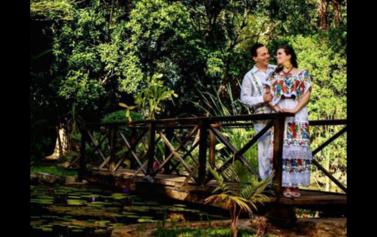 El cantante se casó el pasado 24 de mayo en Mérida después de haberle propuesto matrimonio a Urban en un concierto. INSTAGRAM / cristiancastro_oficial