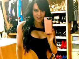 Maribel lució un sexy atuendo color negro. INSTAGRAM / maribelguardia
