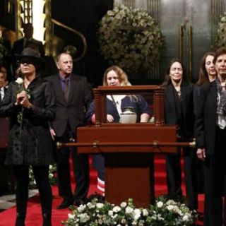 Despiden a José Luis Cuevas en el Palacio de Bellas Artes