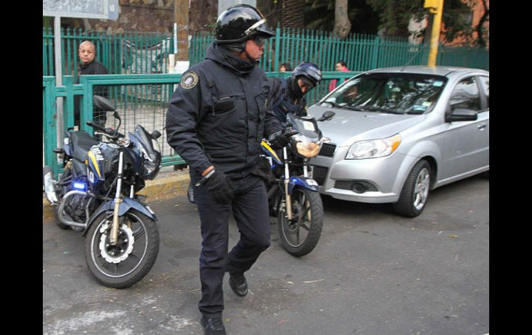 Lo policía puso bajo resguardo la tienda donde ocurrió el crimen. NTX / ARCHIVO