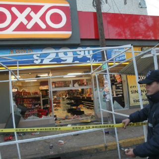 Oxxo anuncia cierre temporal de tiendas en Apatzingán, Michoacán