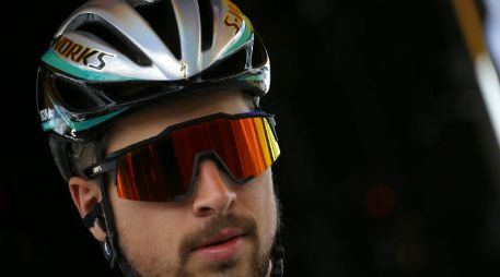 ''Lo único que puedo hacer es acatar la decisión del jurado, pero no estoy de acuerdo en absoluto'', dijo el corredor. AP / P. Dejong