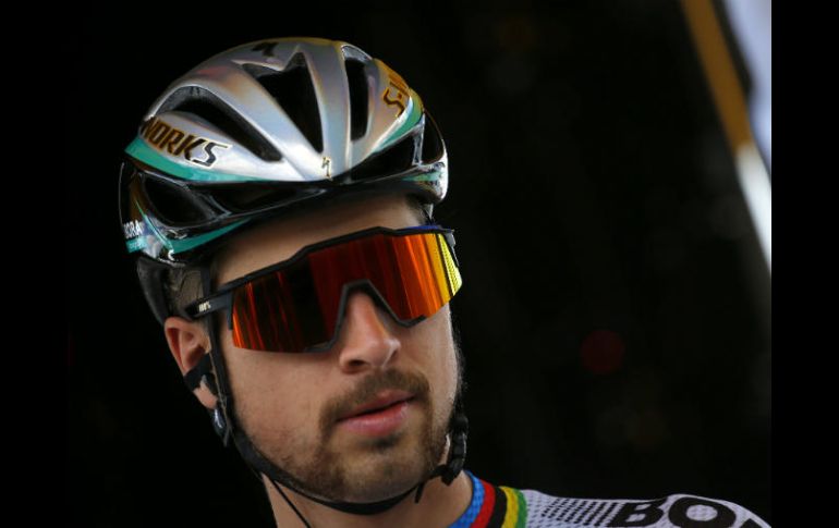 ''Lo único que puedo hacer es acatar la decisión del jurado, pero no estoy de acuerdo en absoluto'', dijo el corredor. AP / P. Dejong