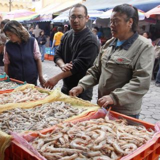 Confianza del consumidor retrocede en junio: Inegi