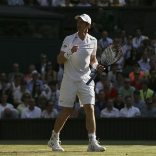 Andy Murray supera a Dustin Brown en Wimbledon