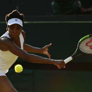 Venus Williams vence a Wang en Wimbledon