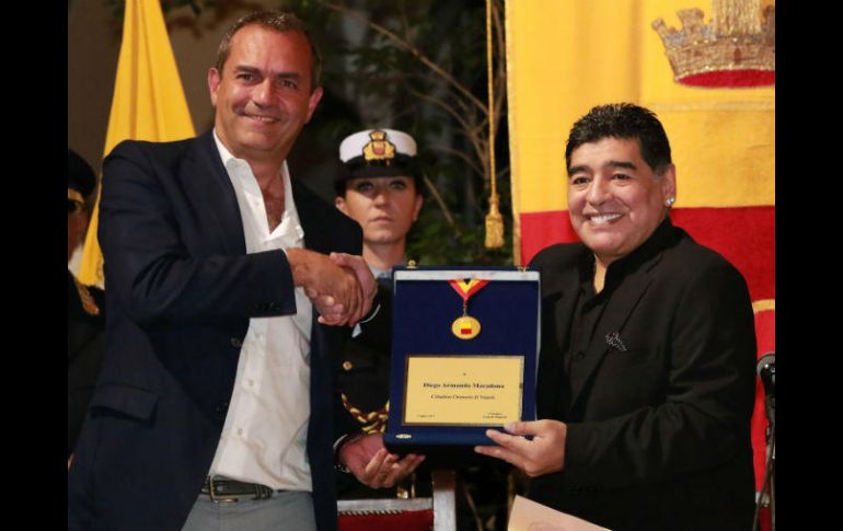 Maradona fue el líder del Nápoles campeón de Serie A en 1987. AFP / C. Hermann