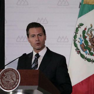 Peña Nieto arriba a París para reunión con Emmanuel Macron