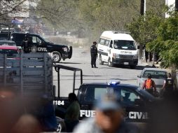 Instalan un cinturón de seguridad en el exterior del penal, reforzado con dos helicópteros del gobierno del estado. EFE / ARCHIVO