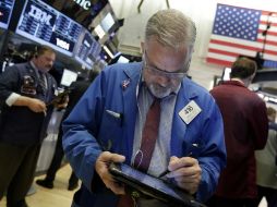 Wall Street cerró con fuertes pérdidas arrastrado por el mal desempeño de las grandes empresas del sector tecnológico. AP / R. Drew