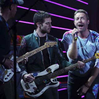 Coldplay lanza ‘Aliens’ en apoyo a inmigrantes y refugiados