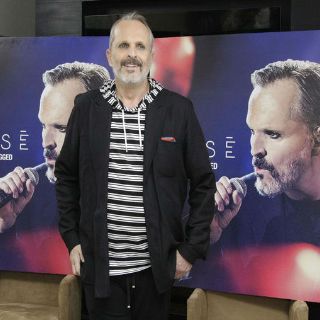 Miguel Bosé, padrino infaltable de Timbiriche