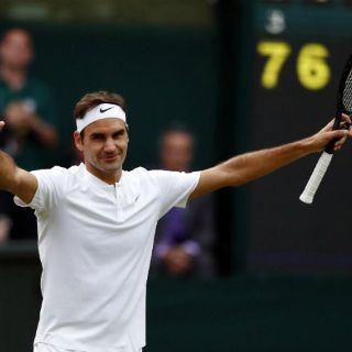 Federer vence a Zverev y pasa a octavos en Wimbledon