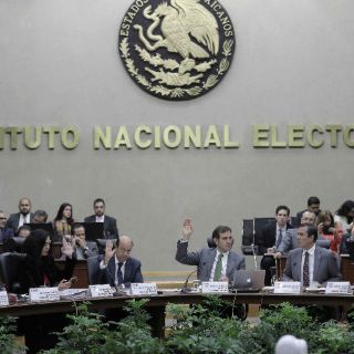 El INE revisará proyecto sobre gastos de candidatos