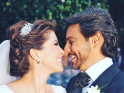La vocalista de Sentidos Opuestos publicó en su cuenta de Instagram una fotografía de su boda. INSTAGRAM / Alesandra Rosaldo