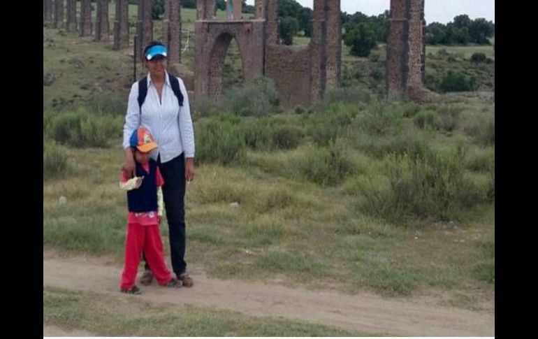 La madre de Julián es compatible con su hijo, ahora necesita reunir el dinero sufuciente para la operación. SUN / R. Jiménez