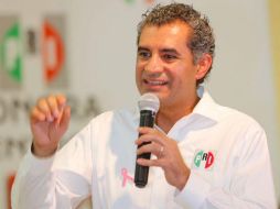 El líder nacional priista sostuvo que el INE asentó en un predictamen que el PRI no rebasó los topes de campaña. TWITTER / @EnriqueOchoaR