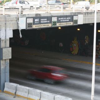 Estiman que red de fotomultas salvó la vida de 884 personas en cuatro años