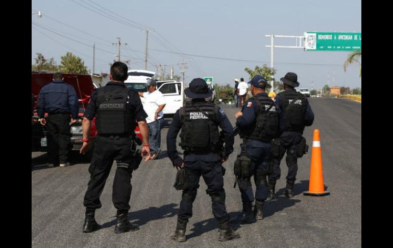 Ante esta situación, la Policia Michoacán reformó el despliegue operativo en la zona. AFP / ARCHIVO