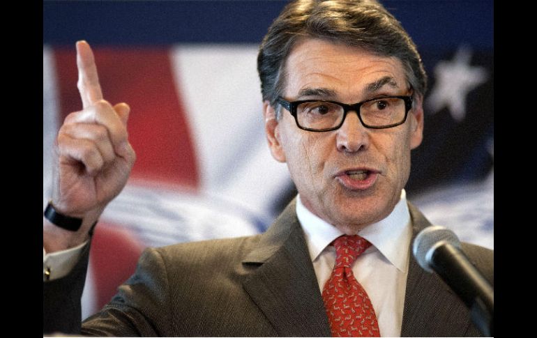 Perry es exgobernador de Texas y recibió el Reconocimiento de Buen Vecino de la Cámara de Comercio EU-México este año. AP / ARCHIVO