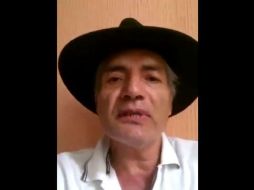 A través de un video difundido en redes sociales, Mireles Valverde convocó a los grupos de civiles respaldar a sus habitantes. TWITTER / @DrJMMireles