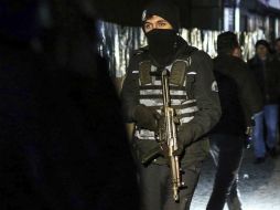 Los agentes antiterroristas llevaron a cabo registros en 10 viviendas. AP / ARCHIVO