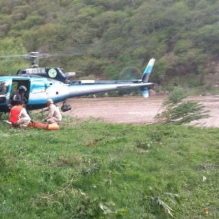 Bomberos de Guadalajara rescatan cuerpo de la Barranca de Huentitán