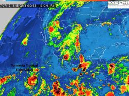 El SMN indica que el fenómeno se desplaza al oeste a 17 kilómetros por hora y con vientos sostenidos de 65 kilómetros por hora. ESPECIAL / smn.conagua.gob.mx