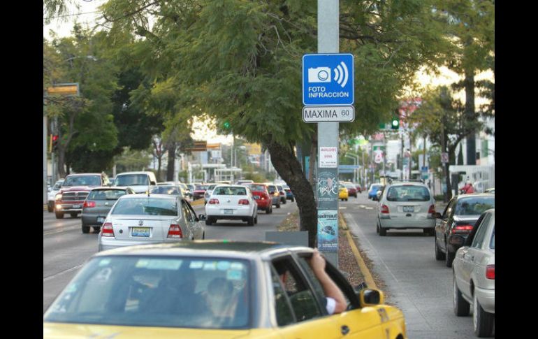 El paquete de iniciativas también considera transparentar el destino de los recursos y el ordenamiento del sistema de fotomultas. EL INFORMADOR / ARCHIVO