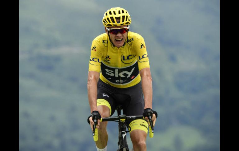 Cuando parecía que Froome tenía controlada la etapa, no pudo responder al ataque de Bardet y entró 22 segundos detrás. AFP / P. Lopez