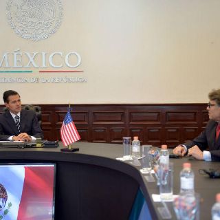 Peña Nieto y Perry abordan seguridad e integración energética